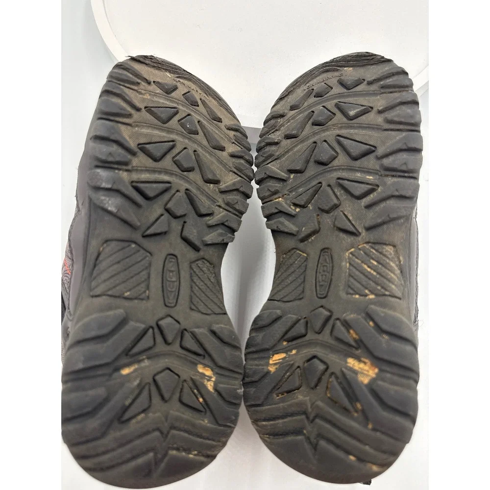 KEEN Wanduro Low Hiking Shoes Size 1 Gray Orange Gorpcore Trail Bungee 1026064